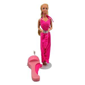 1982 Vintage Twirly Curls Barbie Doll 5579 Superstar Era Blonde Hair Curler Brai